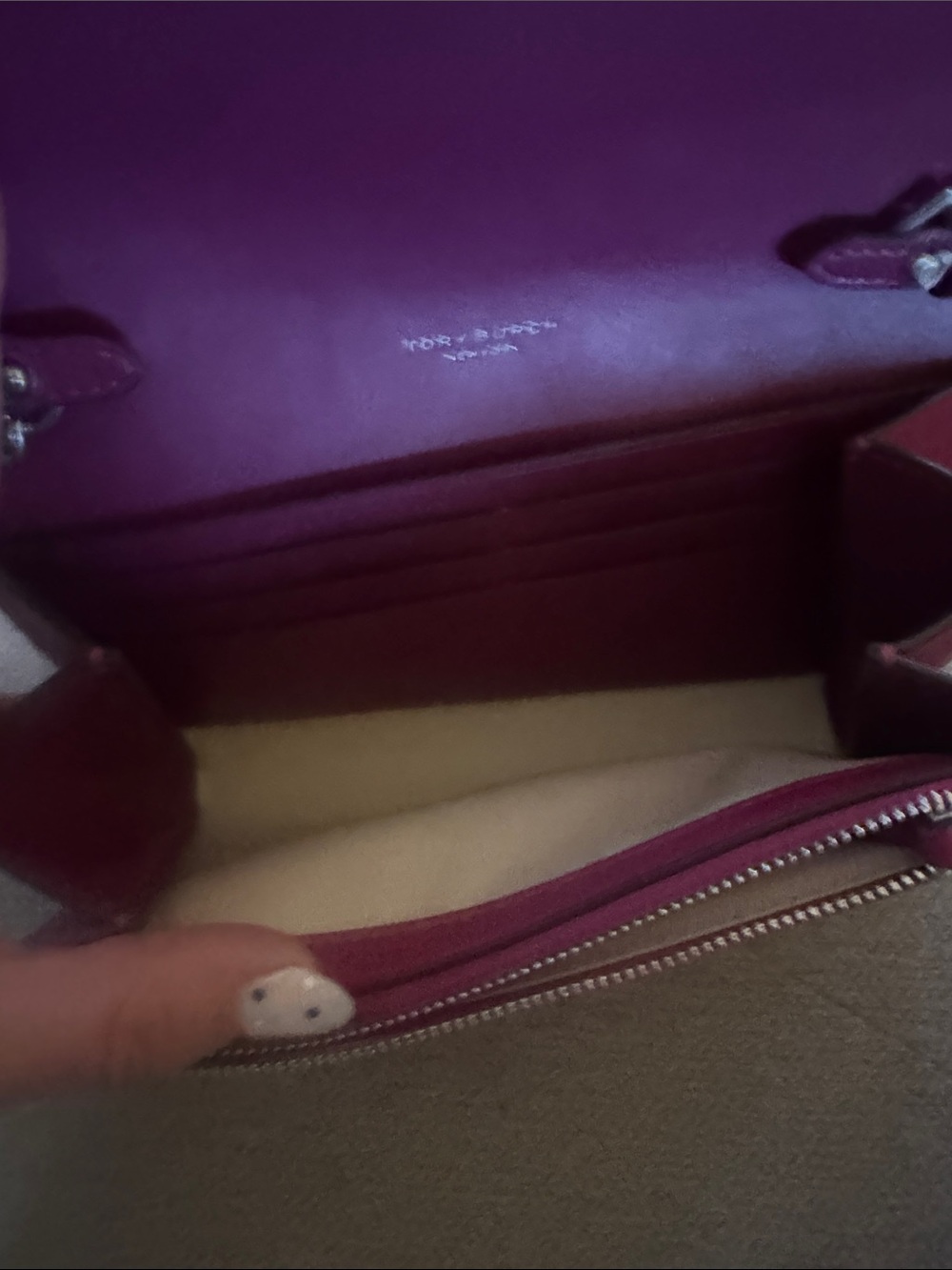 Tory Burch Willa Magenta Shearling Chain Crossbody Bag - Picture 4 of 5